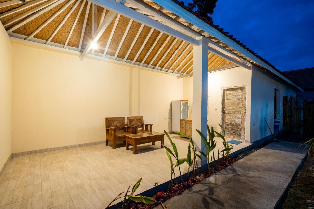 Lembongan Summer Bed and Breakfast Buitenkant foto